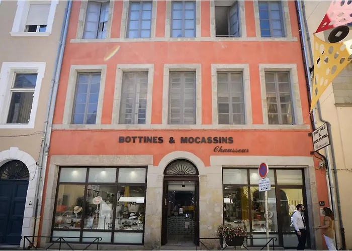 Sunny , Terrasse, Climatisation, Centre Apartment